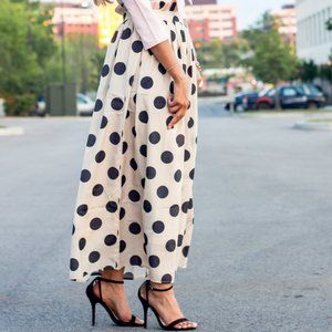 Dainty Jewells Polka Dot Skirt. (size small)